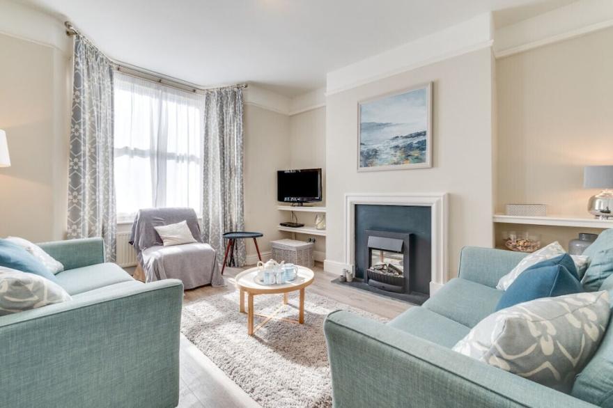 12 New Street - Four Bedroom House, Sleeps 8