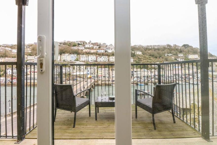 RIVERCREST, family friendly, with a garden in Looe