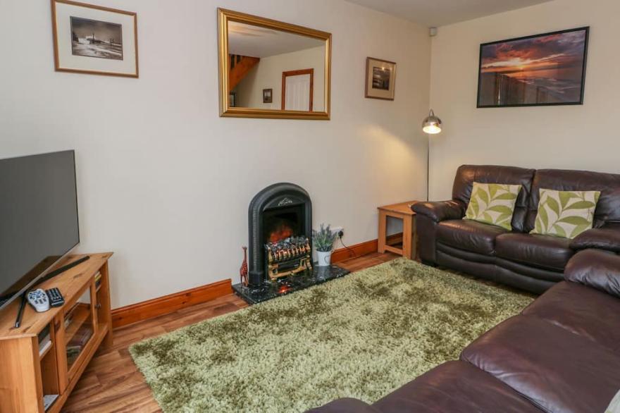 LITTLE VENICE, family friendly, country holiday cottage in Whitby