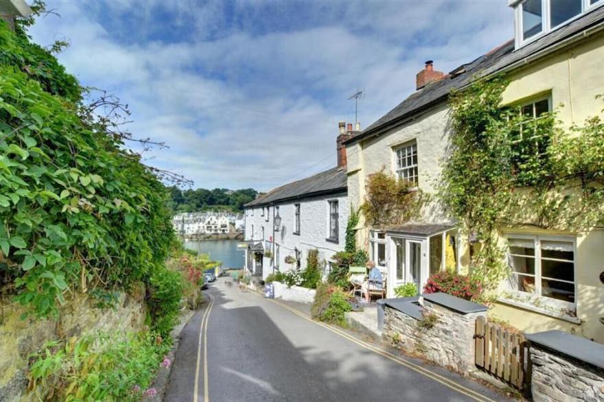 Choughs - Two Bedroom House, Sleeps 4