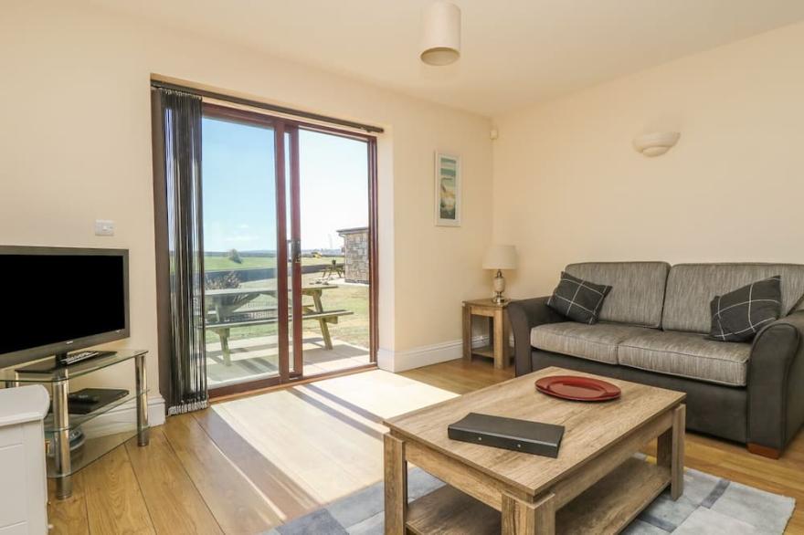 SEASHELLS, family friendly, country holiday cottage in Marazion