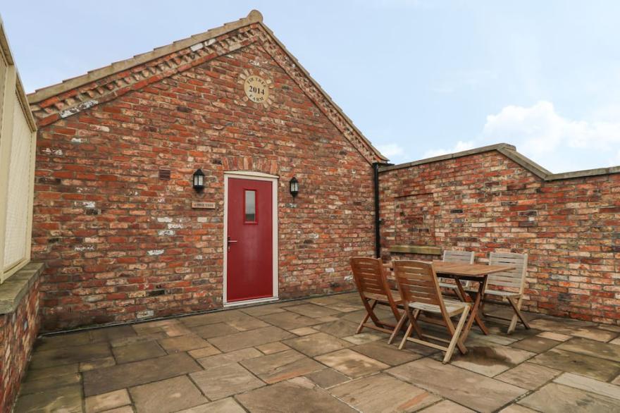 APPLE TREE COTTAGE, family friendly, with a garden in Dunnington