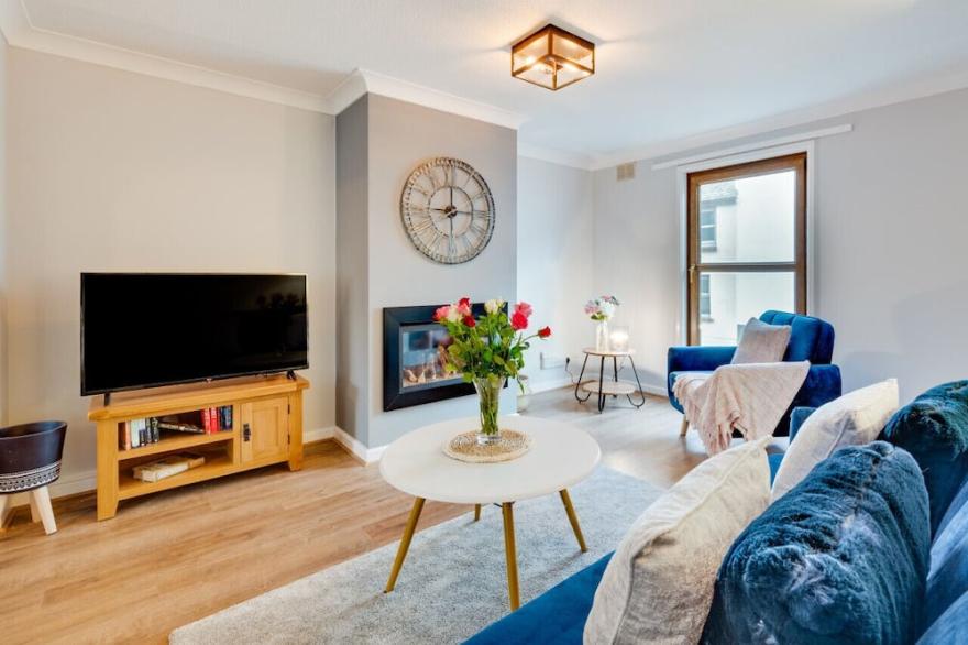 Stepcott Cottage - Two Bedroom House, Sleeps 4