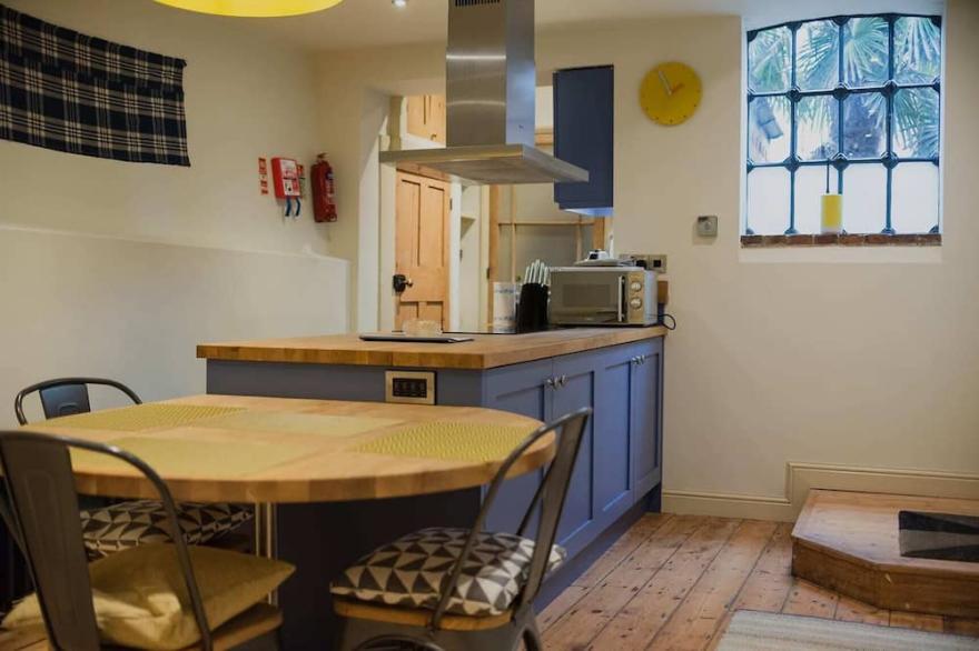 Cosy Apartment Sleeping 2 Close to City Centre