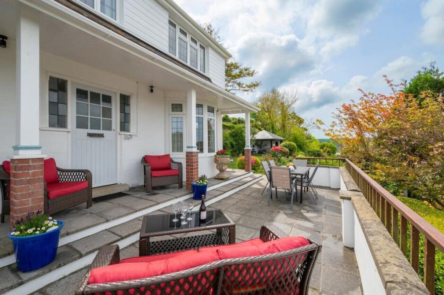 Edgehill - Four Bedroom House, Sleeps 7
