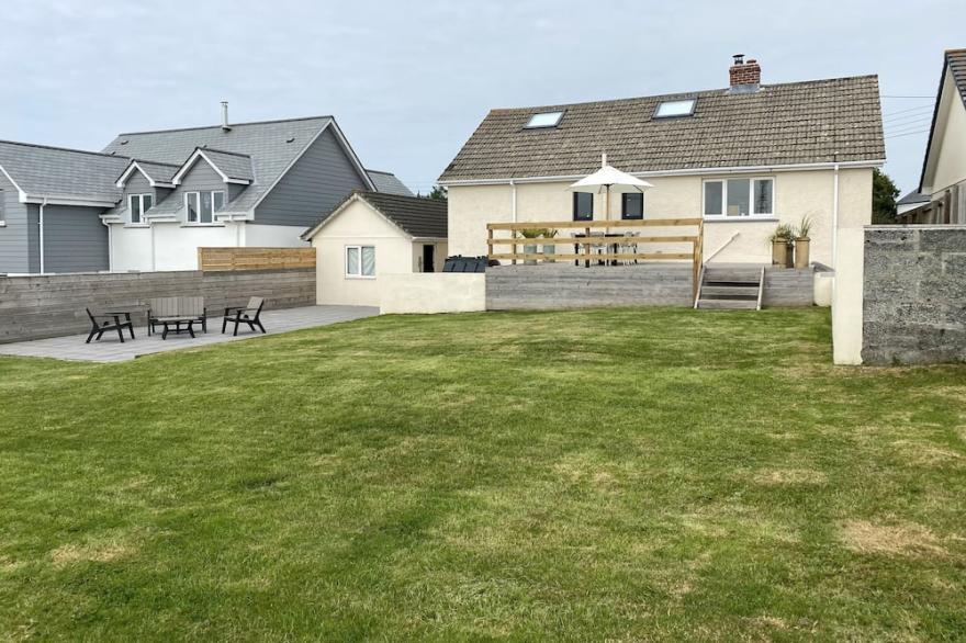 AUVERNE, pet friendly, with open fire in Poundstock