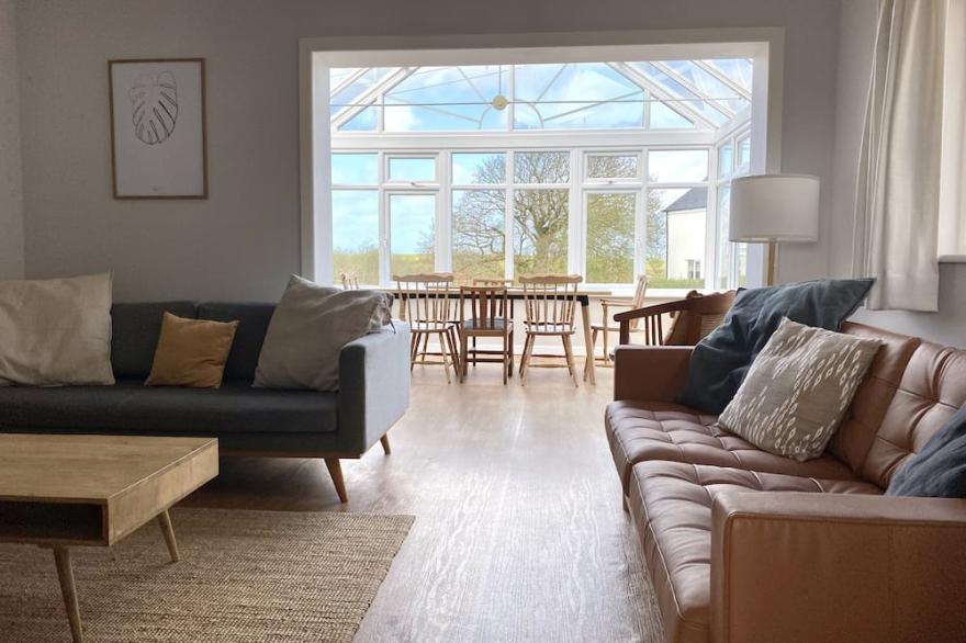AUVERNE, pet friendly, with open fire in Poundstock