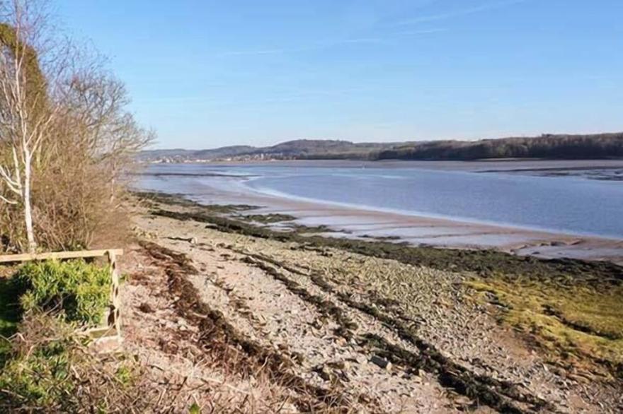 FISH HOUSE, pet friendly, with open fire in Kirkcudbright