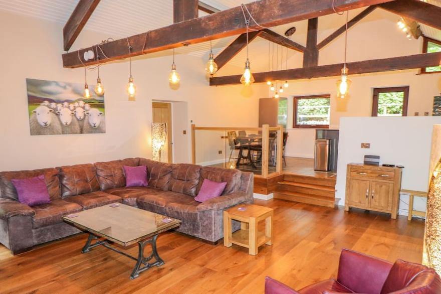 LOW BROW BARN, pet friendly, with open fire in Ambleside