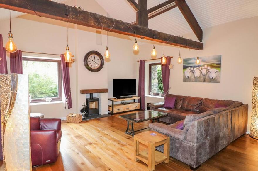 LOW BROW BARN, pet friendly, with open fire in Ambleside
