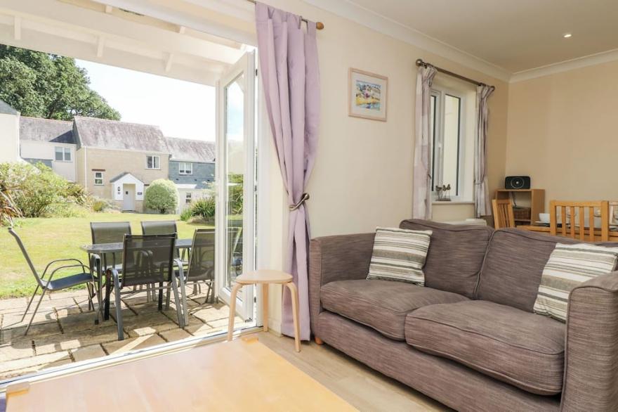 TRELEASE, family friendly, with a garden in Falmouth