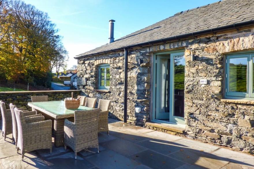 ROWAN COTTAGE, family friendly, luxury holiday cottage in Backbarrow