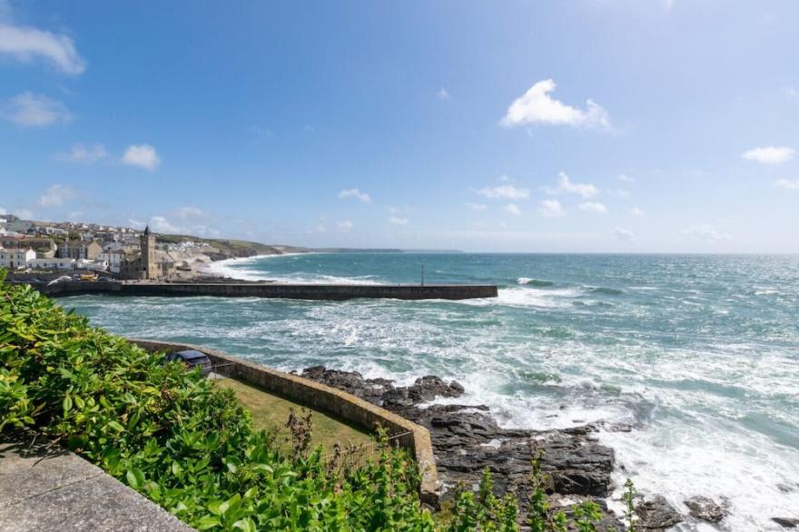 St Michaels - Two Bedroom House, Sleeps 4