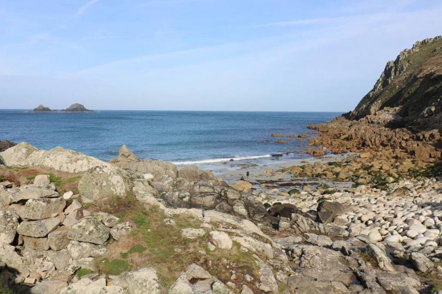 AWAY WEST, pet friendly, country holiday cottage in St Just