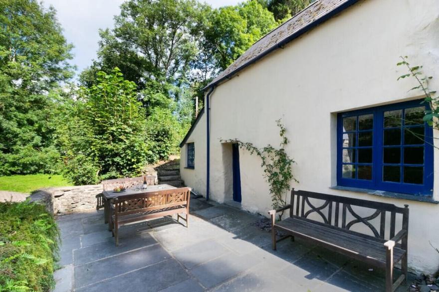 Merlin Cottage - Three Bedroom House, Sleeps 5