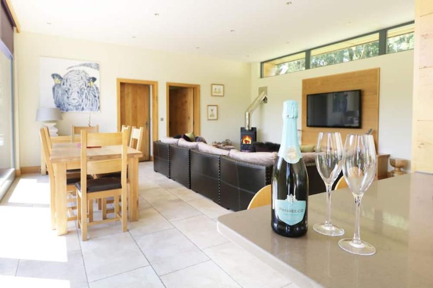 BILLY BOO, family friendly, luxury holiday cottage in Backbarrow