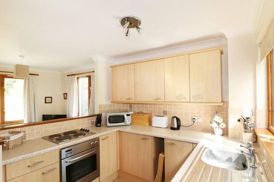 TWO HOOTS, pet friendly in Falmouth