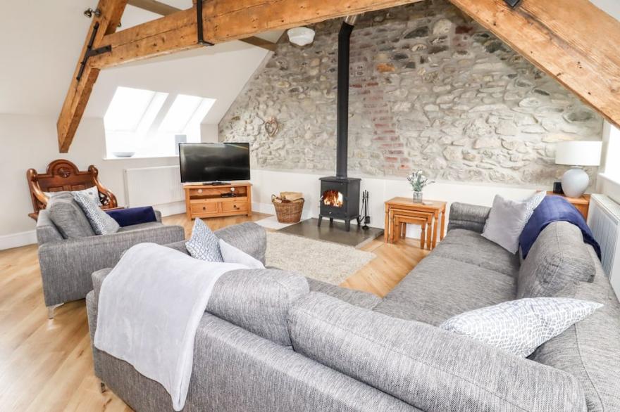 YR HEN FESTRI, family friendly, luxury holiday cottage in Y Felinheli