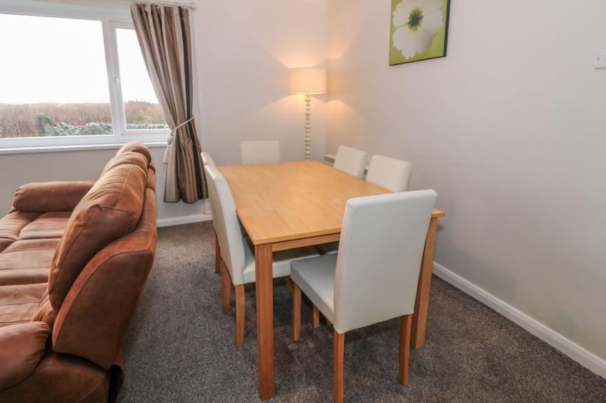 PENTRE IAGO, pet friendly, country holiday cottage in Rhoscolyn