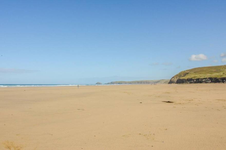 GOSHEN FARM, pet friendly, with open fire in St Agnes