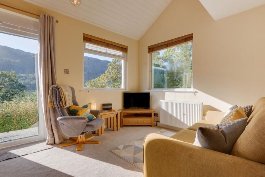 Lingmoor Lookout - Two Bedroom House, Sleeps 4