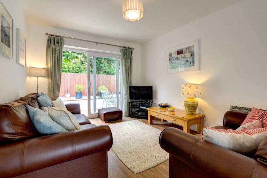 Harlyn - Two Bedroom House, Sleeps 4