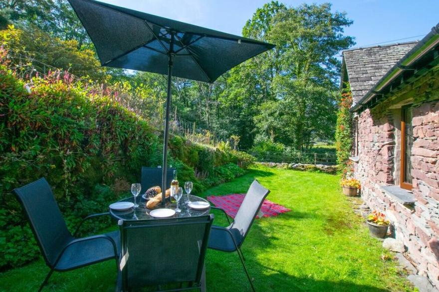 Oak Lodge Cottage - Two Bedroom House, Sleeps 4