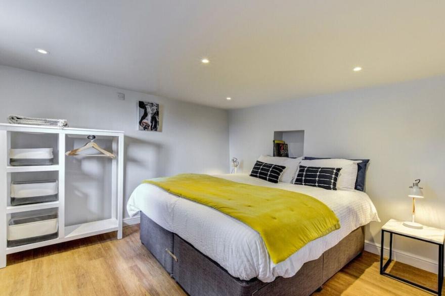 The Sheep Pen - One Bedroom House, Sleeps 2