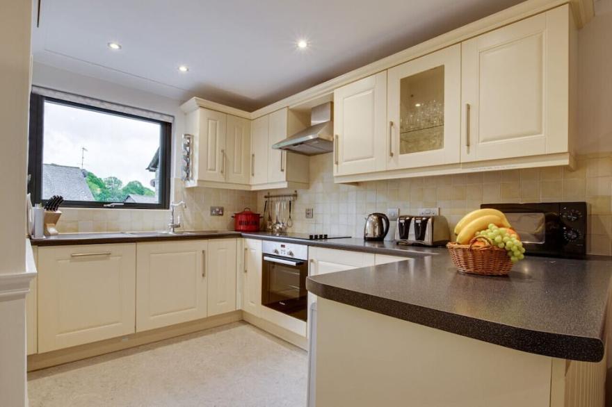 Oakdene Cottage - Three Bedroom House, Sleeps 6