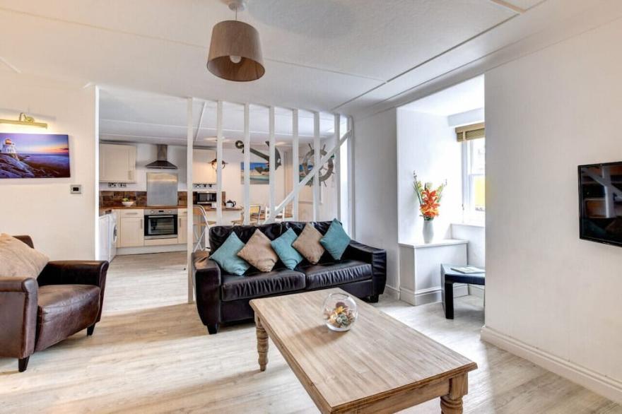 Mary Anne Sailors - Three Bedroom House, Sleeps 5