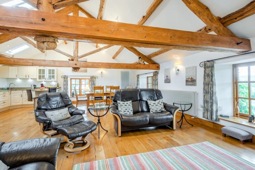 Knipe Fold Barn - Three Bedroom House, Sleeps 5