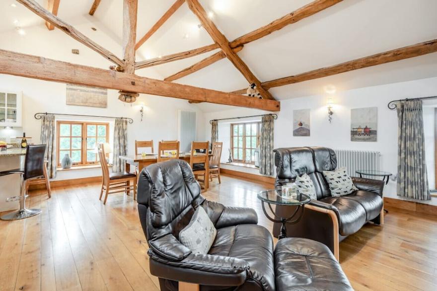 Knipe Fold Barn - Three Bedroom House, Sleeps 5