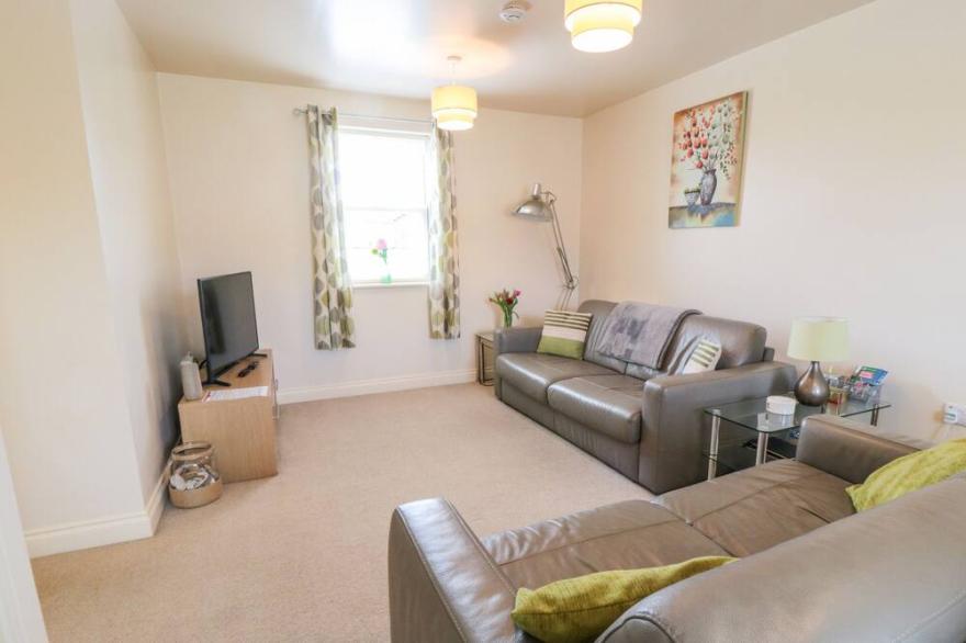 DENBY RETREAT, pet friendly, country holiday cottage in Filey
