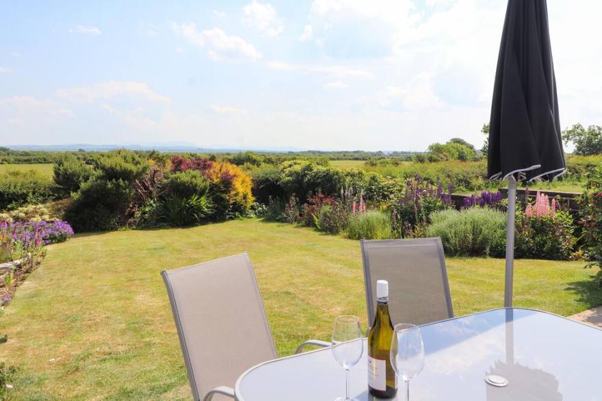 WEST CROFT, pet friendly, country holiday cottage in Mawbray