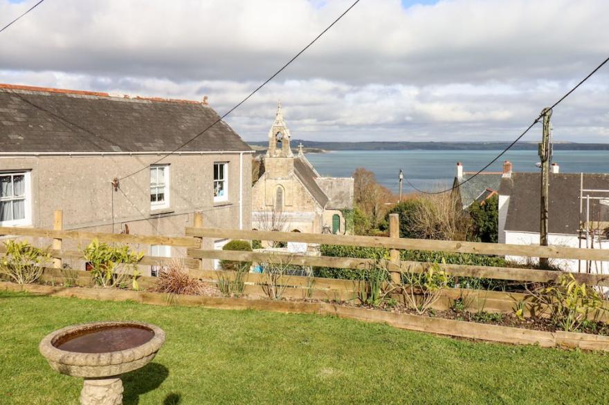 CASA MIA, romantic, character holiday cottage in St. Austell