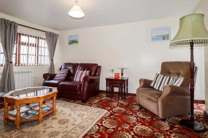 CASA MIA, romantic, character holiday cottage in St. Austell