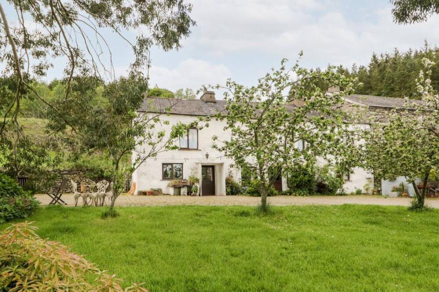 MOSS SIDE FARM COTTAGE, pet friendly in Broughton-In-Furness