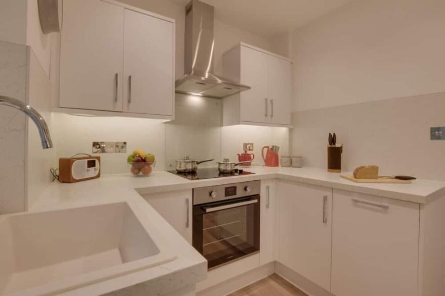 Toffee Cottage - Two Bedroom House, Sleeps 4