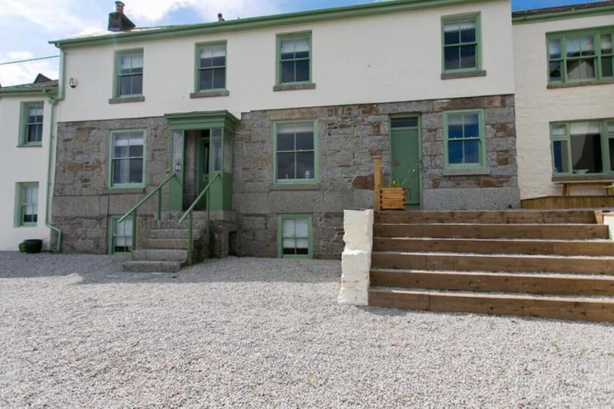 Orchard Cottage - Four Bedroom House, Sleeps 8