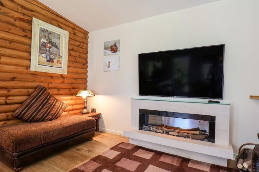 DEER LODGE, family friendly, with a garden in Sewerby