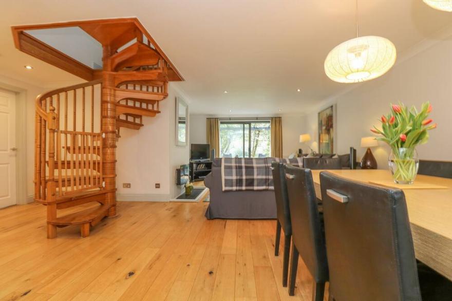 JASMINE, family friendly, country holiday cottage in Wadebridge