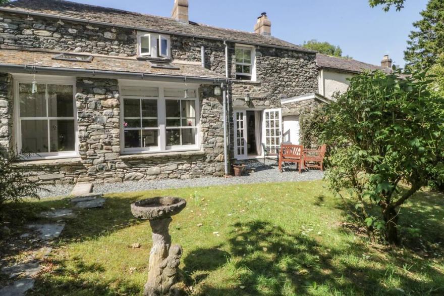 STAIR COTTAGE, family friendly, luxury holiday cottage in Keswick