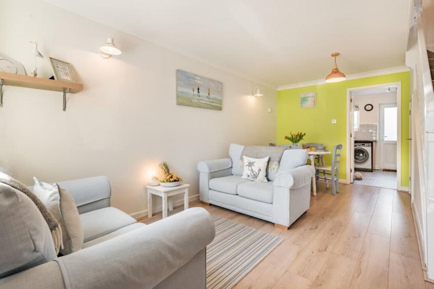 Pendrift - Two Bedroom House, Sleeps 4