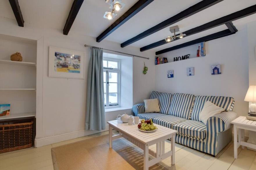 Tilly's - Two Bedroom House, Sleeps 3