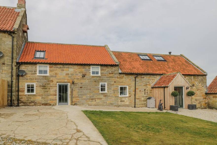 THE BYRE, pet friendly, luxury holiday cottage in Whitby