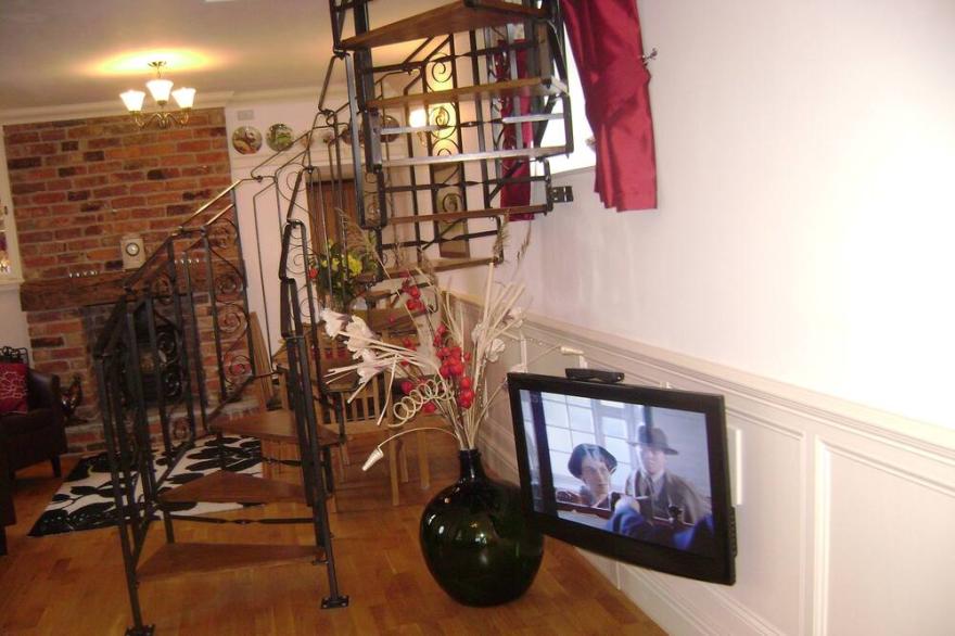 Stunning coastal country cottage 2 beds sleeps 5