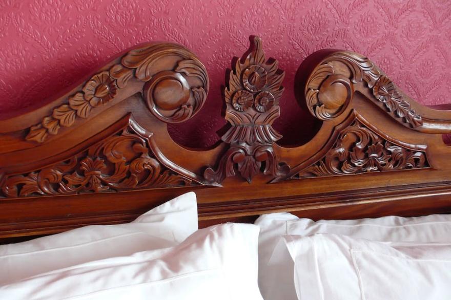 Elegant Victorian self catering flat (5 people) in Crieff, the heart of Scotland