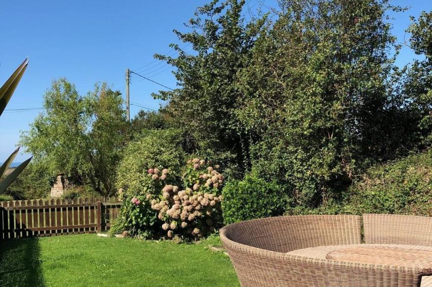 Oak Barn sleeps 6 Widemouth  Bay