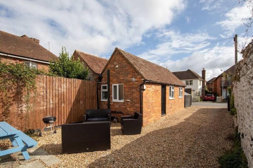 The Ship Cottage | Stay in the Heart of Itchenor