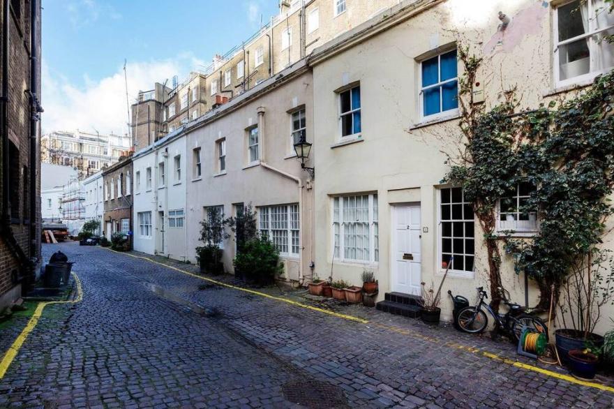 A Kensington Mews, by Veeve